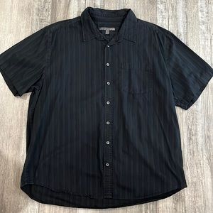 Old Navy Men’s Short Sleeve Button up Shirt